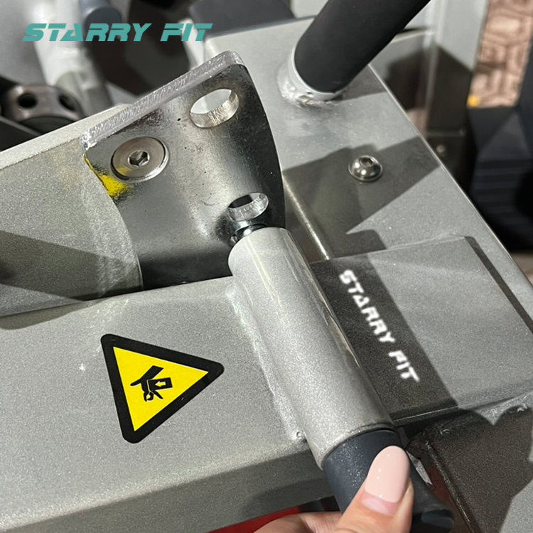 Uginanie nóg w pozycji siedzącej<br />HS-SLC Uginanie nóg w pozycji siedzącej<br />HS-SLC